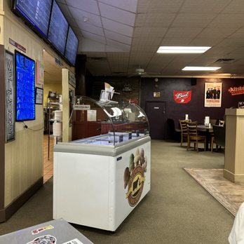 The Pizza Place - Front - Pizza Near Me - Salado, Texas
