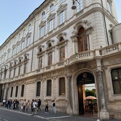 Galleria Doria Pamphilj - Exterior