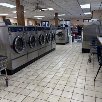 Colonial Laundromat - Laundromat Near Me - Trumansburg, New York Colonial Laundromat - Laundromat Near Me - Trumansburg, New York