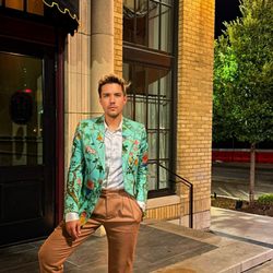 Luxury Consignment - Fake Gucci suit that he stated was real
