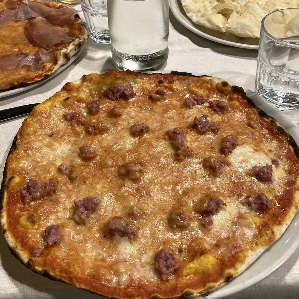 Da Romolo Alla Mole Adriana - Pizza Near Me - Rome, RM Da Romolo Alla Mole Adriana - Pizza Near Me - Rome, RM