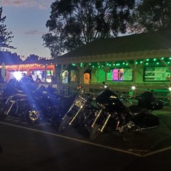 B-Lazy Bar & Grill