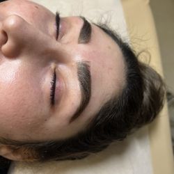 The Smooth Room - Brow wax and tint