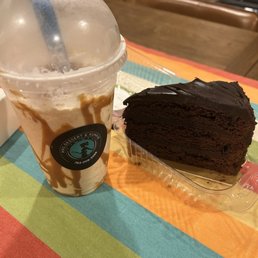 Biscoff shake & chocolate cake Biscoff shake & chocolate cake