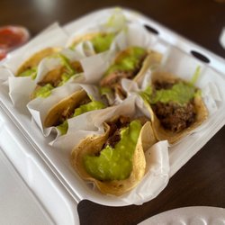 Dulzura Mini Market - Smoked street tacos