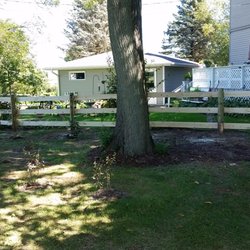 Behl Fence & Decking - Wood 3 Rail