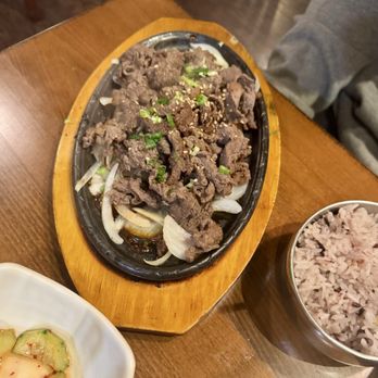Maroo Korean BBQ And Catering - Bulgogi dinner w rice - Korean Near Me - Tracy, California Maroo Korean BBQ And Catering - Bulgogi dinner w rice - Korean Near Me - Tracy, California
