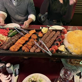 Deedar's Restaurant - Platter - Seafood Near Me - Vaughan, Ontario