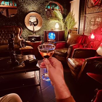 Harlow’s - American Near Me - Bonsall, California