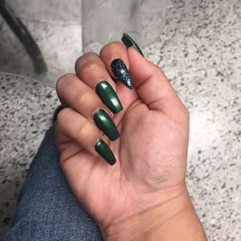 Diamond 3D Nails - Nail Salons Near Me - Azusa, California