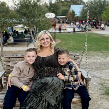 Devine Acres Farm - Amusement Parks Near Me - Devine, Texas Devine Acres Farm - Amusement Parks Near Me - Devine, Texas