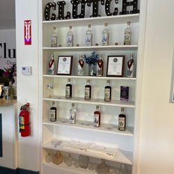Clutch Distilling - Display
