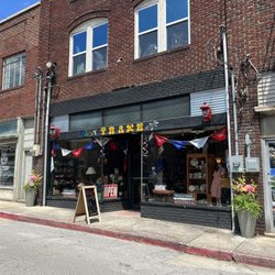Sassy Trash - Main St. front view