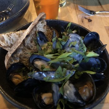 Wolf's Ridge Brewing - IPA steamed mussels - Breweries Near Me - Columbus, Ohio Wolf's Ridge Brewing - IPA steamed mussels - Breweries Near Me - Columbus, Ohio