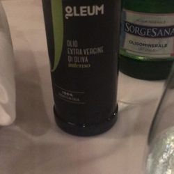 Trattoria DA Ciccio di Cavaliere / Francesco - Excellent olive oil!