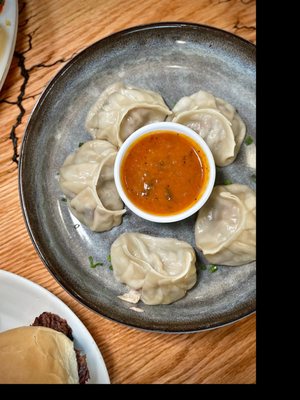 Settle Down Easy - Oakton Tasting Room by null