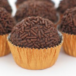 Doce Sabor Brazilian Bakery & Café - Brigadeiro( gourmet brazilian chocolate)