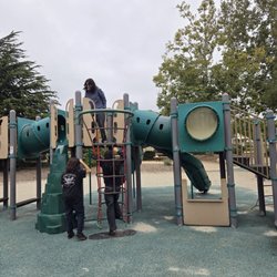 Leucadia Oaks Park - Playground