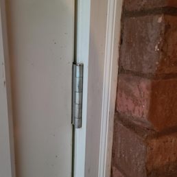 Door set deep with hinge rubbing on frame Door set deep with hinge rubbing on frame