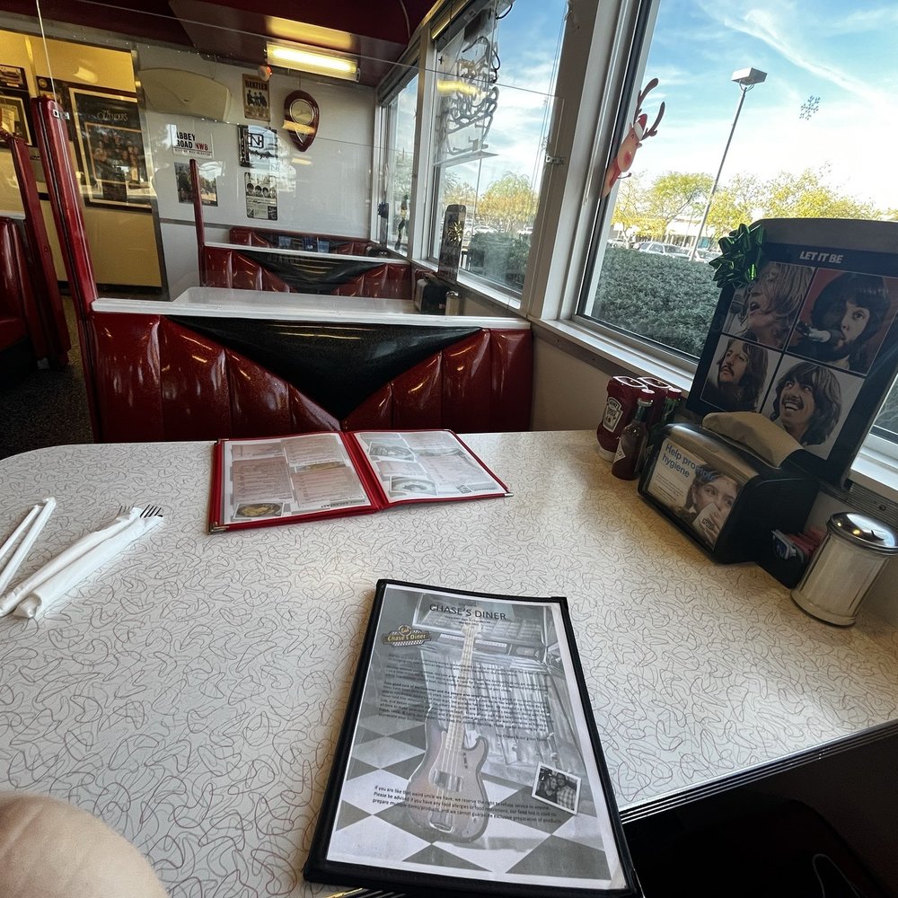 Chase's Diner - Diners Near Me - Chandler, Arizona