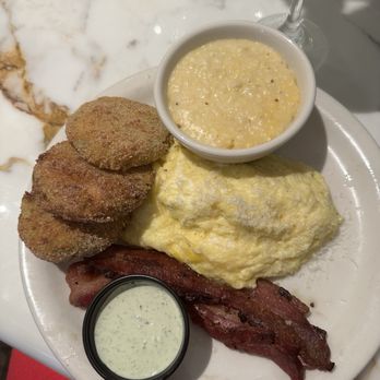 Briarpatch Restaurant - Southern Breakfast - American Near Me - Winter Park, Florida Briarpatch Restaurant - Southern Breakfast - American Near Me - Winter Park, Florida