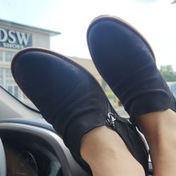 DSW Designer Shoe Warehouse - Clarks