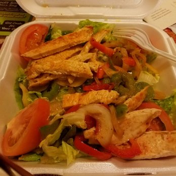 Great Mex Grill - Fagita salad with no sour cream, guacamole (most important), and no Pico de gallo....so dissapointed.. - Mexican Near Me - Long Beach, California Great Mex Grill - Fagita salad with no sour cream, guacamole (most important), and no Pico de gallo....so dissapointed.. - Mexican Near Me - Long Beach, California