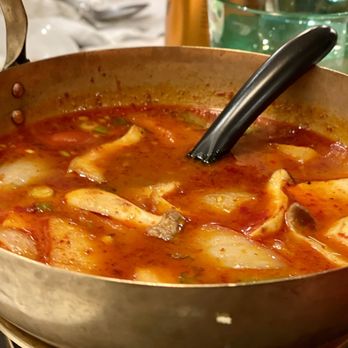 Isaan Der - Thai Kitchen & Bar - Tom Yum Soup - Thai Near Me - Toronto, Ontario Isaan Der - Thai Kitchen & Bar - Tom Yum Soup - Thai Near Me - Toronto, Ontario