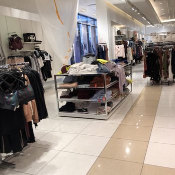 Forever 21 - Plus size and sale area very in kept, wasn't expecting that for fashion show - Women's Clothing Near Me - Las Vegas, Nevada Forever 21 - Plus size and sale area very in kept, wasn't expecting that for fashion show - Women's Clothing Near Me - Las Vegas, Nevada