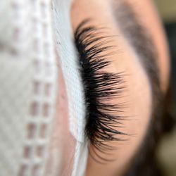 Bare aesthetics Beauty Bar - Close up wet set