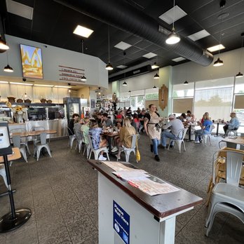 J’s Diner - 10:00AM Friday morning - Diners Near Me - Hagerstown, Maryland