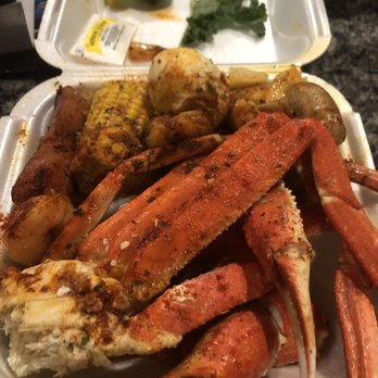 CLAWS Eateries and Catering - Claws basket - Food Trucks Near Me - Gibsonton, Florida