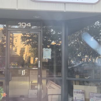 MOMOPET - Pet Stores Near Me - Irvine, California