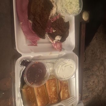 Cecils - Reuben and Blintzes - Delis Near Me - Saint Paul, Minnesota Cecils - Reuben and Blintzes - Delis Near Me - Saint Paul, Minnesota