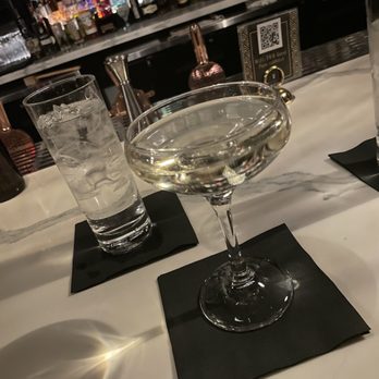 The White Rabbit - Prosecco delicious - Cocktail Bars Near Me - Gilbert, Arizona The White Rabbit - Prosecco delicious - Cocktail Bars Near Me - Gilbert, Arizona