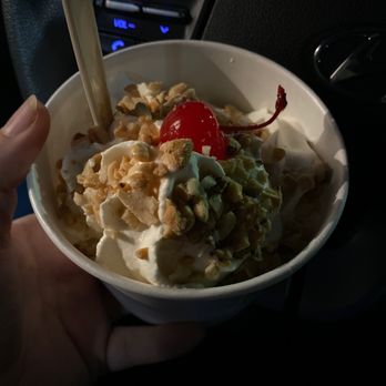 Freshie’s - Classic Sunday - Ice Cream & Frozen Yogurt Near Me - Lexington, Kentucky