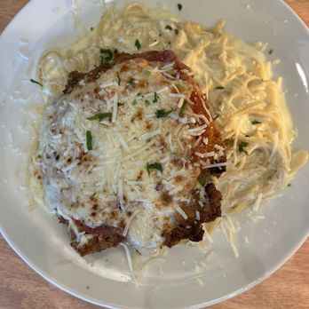 Jonathan's The Rub Bridgeland - Chicken parm with Alfredo sauce + choice of noodles ($20) - American Near Me - Cypress, Texas Jonathan's The Rub Bridgeland - Chicken parm with Alfredo sauce + choice of noodles ($20) - American Near Me - Cypress, Texas