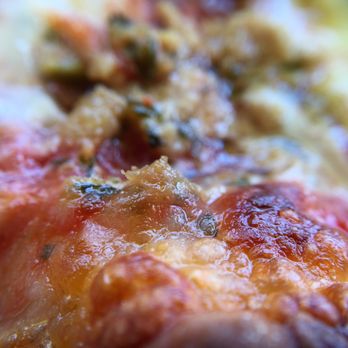 McClain's Pizzeria - Mmm mmm mmm - Pizza Near Me - Mandeville, Louisiana