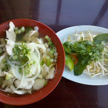 Pho Ba Co - Steamed chicken pho - Vietnamese Near Me - Irvine, California