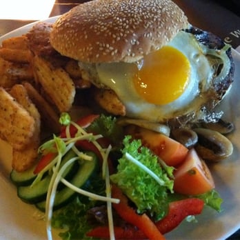 De Waag - Hamburger with eggs,fries,mushroom and salad. - Restaurants Near Me - Boxtel, New Brunswick