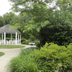 Somerset Nursing and Post-Acute Rehabilitation Center - Beautiful Grounds and Seating Area