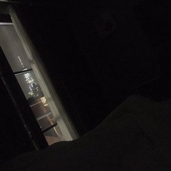 NobleDEN - Laying in bed - Hotels Near Me - New York, New York NobleDEN - Laying in bed - Hotels Near Me - New York, New York