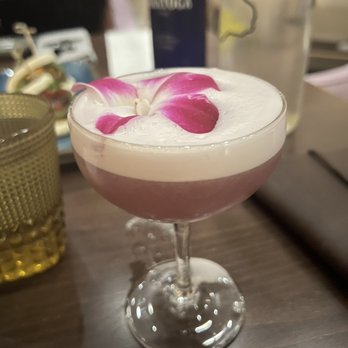 Wren - Cocktail Bars Near Me - Tysons, Virginia