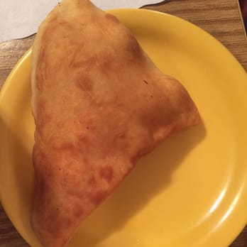 Del's Restaurant - Sopapilla given at end of dinner - Breakfast & Brunch Near Me - Tucumcari, New Mexico Del's Restaurant - Sopapilla given at end of dinner - Breakfast & Brunch Near Me - Tucumcari, New Mexico