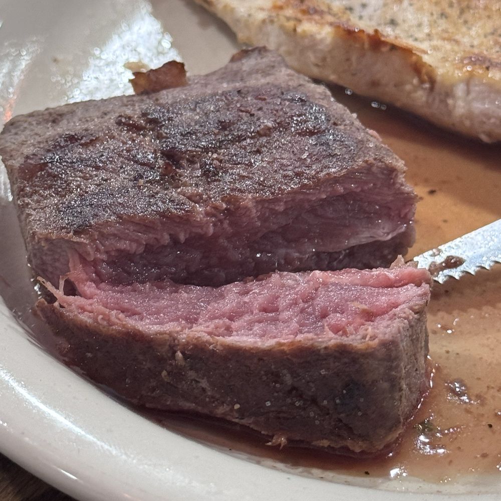 Heartland Diner - Medium rare (rare/raw) steak - Diners Near Me - Gettysburg, Pennsylvania Heartland Diner - Medium rare (rare/raw) steak - Diners Near Me - Gettysburg, Pennsylvania