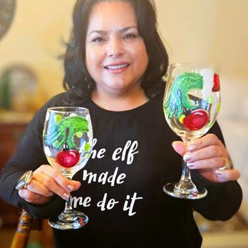 LiaNardo Mobile Paint and Sip - Painting Grinchmas wine glasses - Paint & Sip Near Me LiaNardo Mobile Paint and Sip - Painting Grinchmas wine glasses - Paint & Sip Near Me