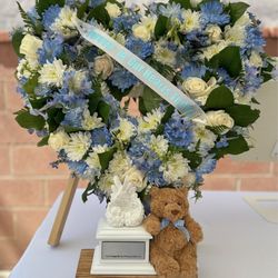 Eddie's Flower - Mini heart wreath