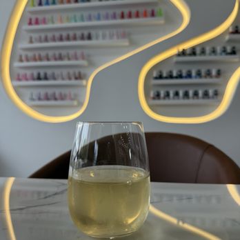 Vogue Nail Bar - Nail Salons Near Me - Dallas, Texas