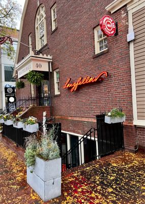 The Longfellow Bar by null