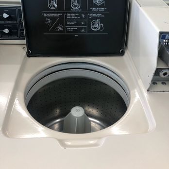 Ez Wash Coin Laundry - Clean inside! - Laundromat Near Me - Newark, California Ez Wash Coin Laundry - Clean inside! - Laundromat Near Me - Newark, California